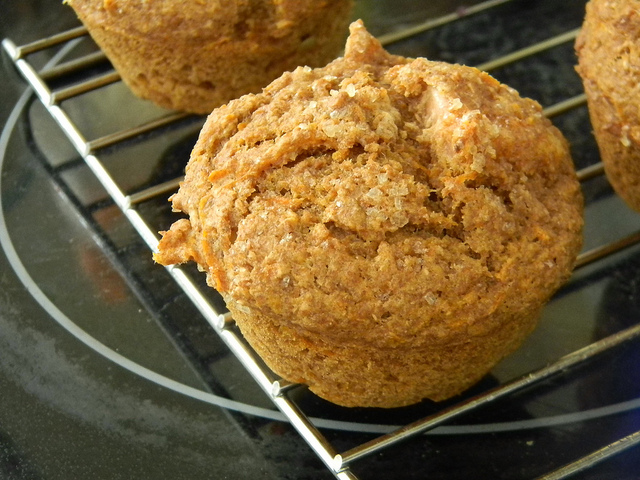pineapple carrot muffins 