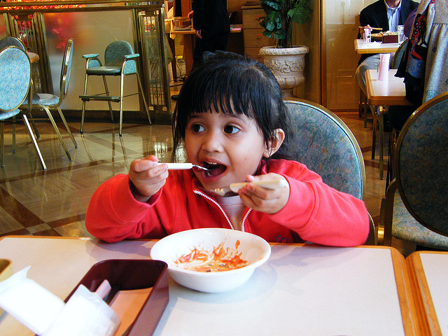 girl-eating-bowl-pasta