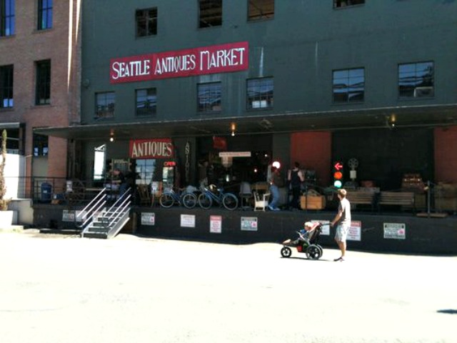 Seattle Antiques Market