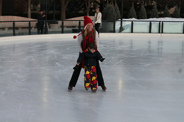 national-sculpture-garden-dc-ice-skating