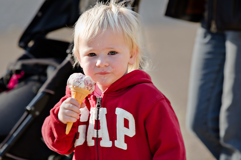 kid with icecream-crdt-dc-instagrm