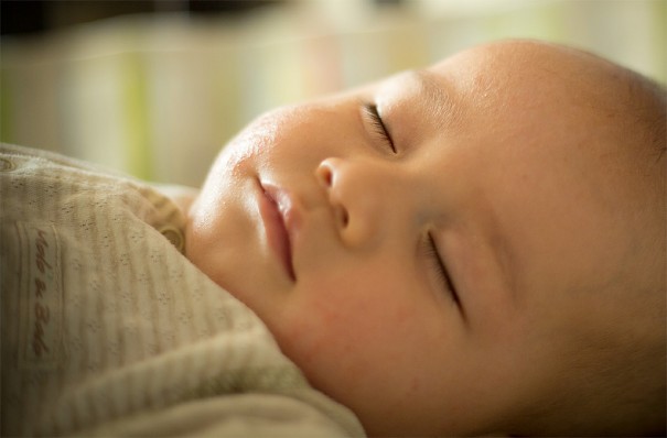 Baby sleeping-Pedro Serapio-flickr